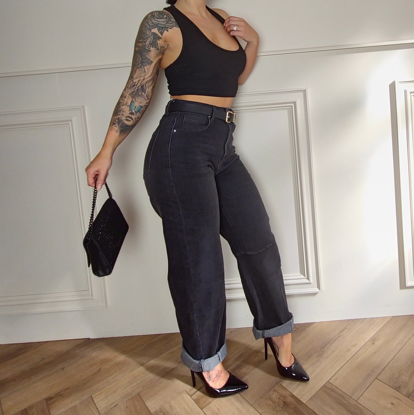 ELISE - Barrel Style Mom Fit Jeans