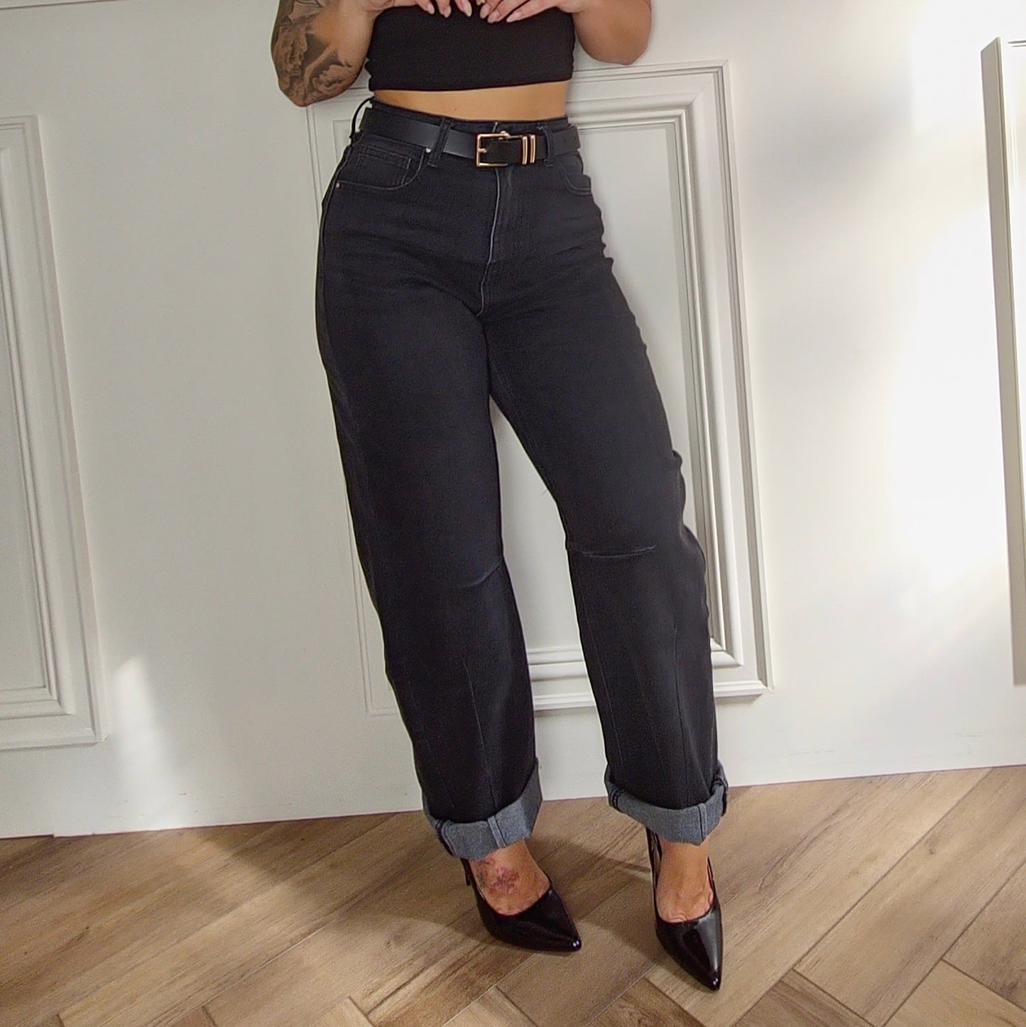 ELISE - Barrel Style Mom Fit Jeans