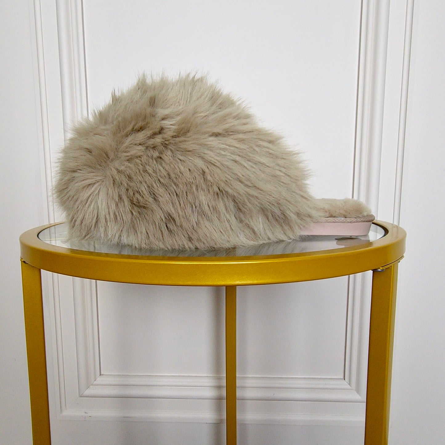 ASHIA - Extreme Faux Fur Fluffy Slippers