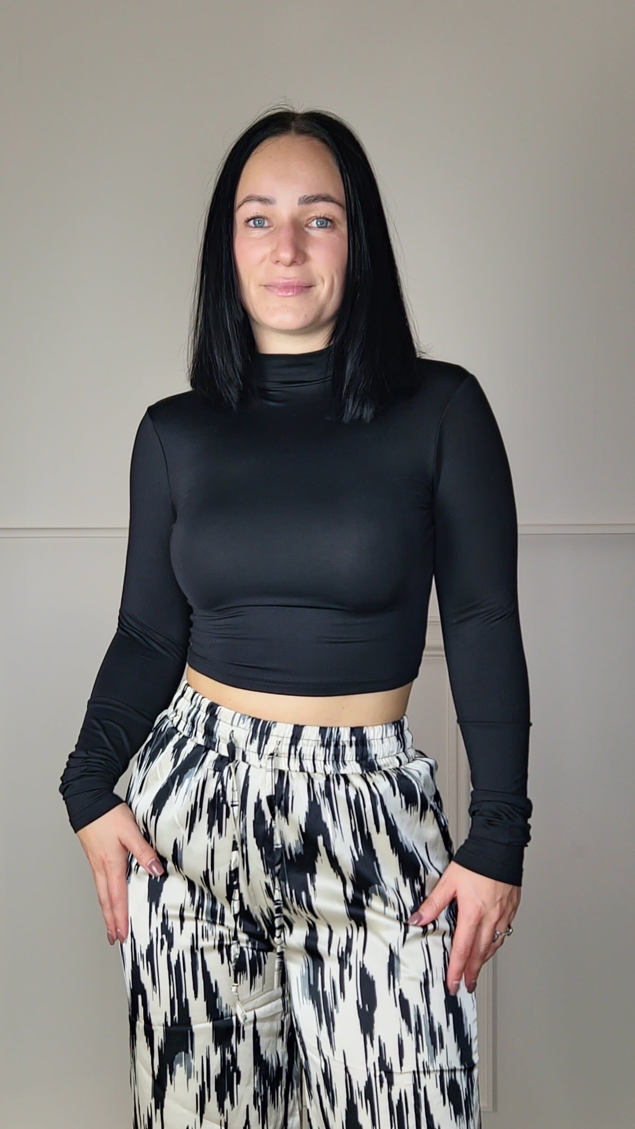 MARGO - Open Back High Neck Top