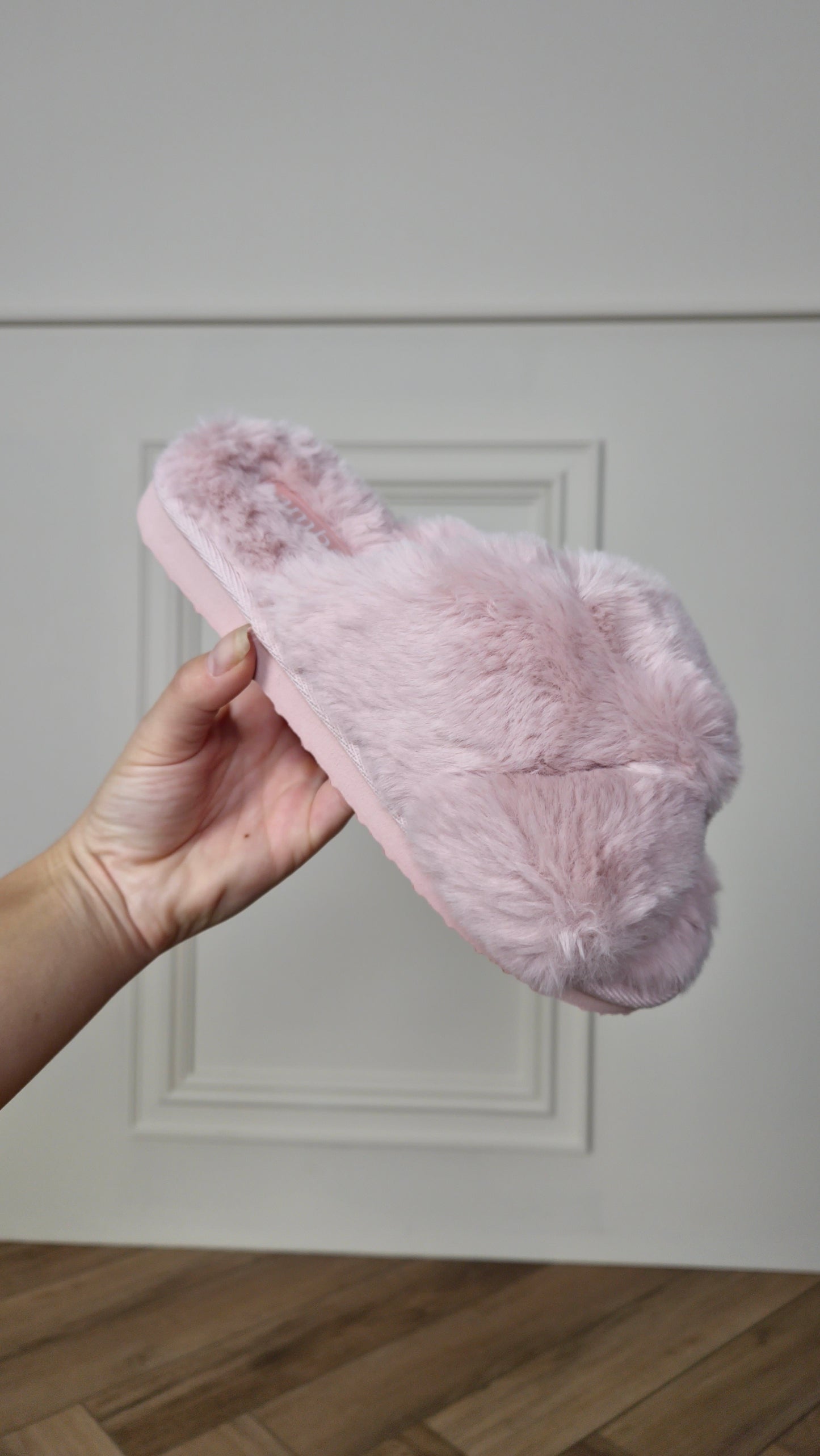 GIGI - Fluffy Crossover Slippers Blush
