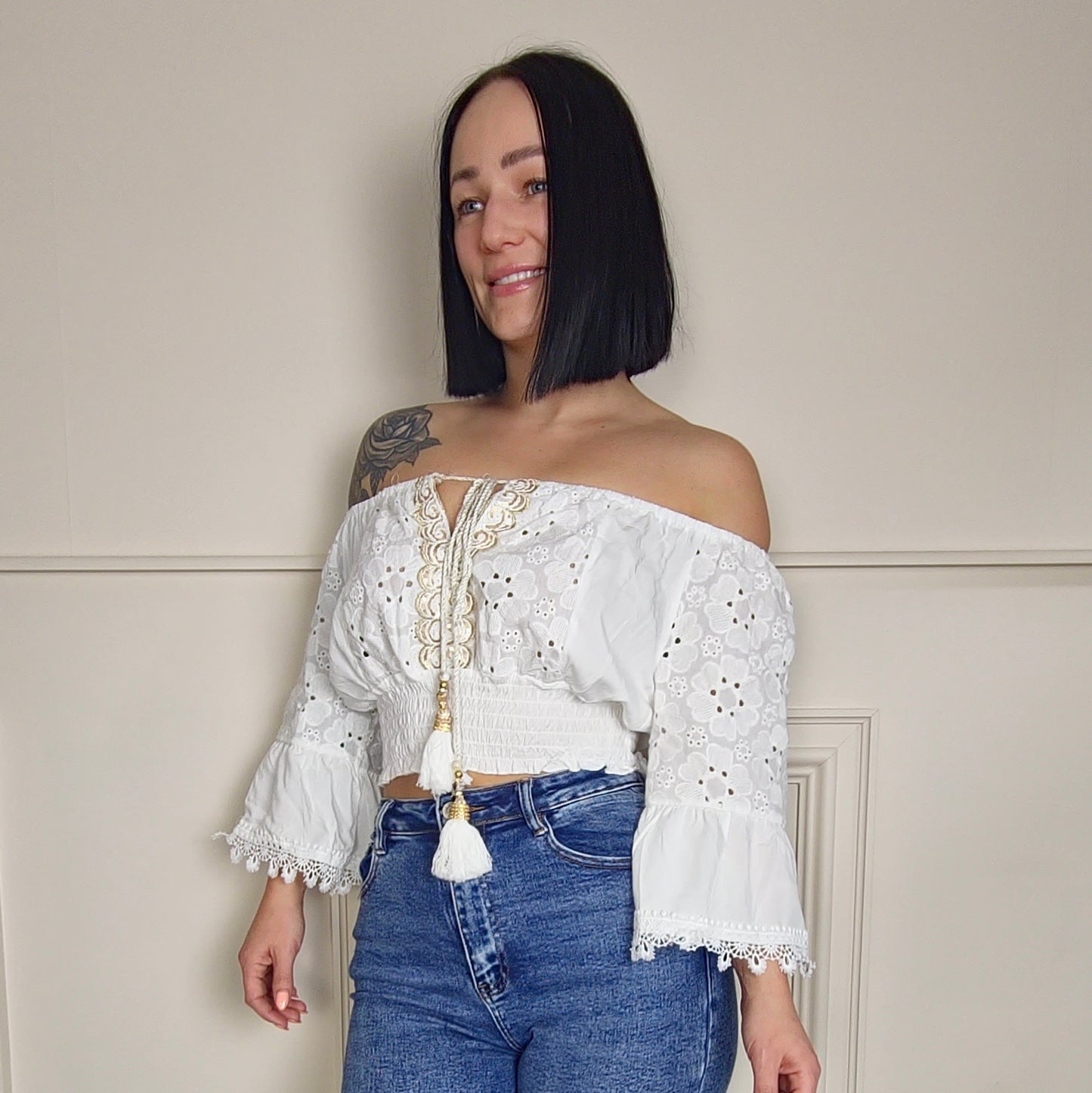 CYNTHIA - Embroiderey Anglaise Gypsy Crop Top