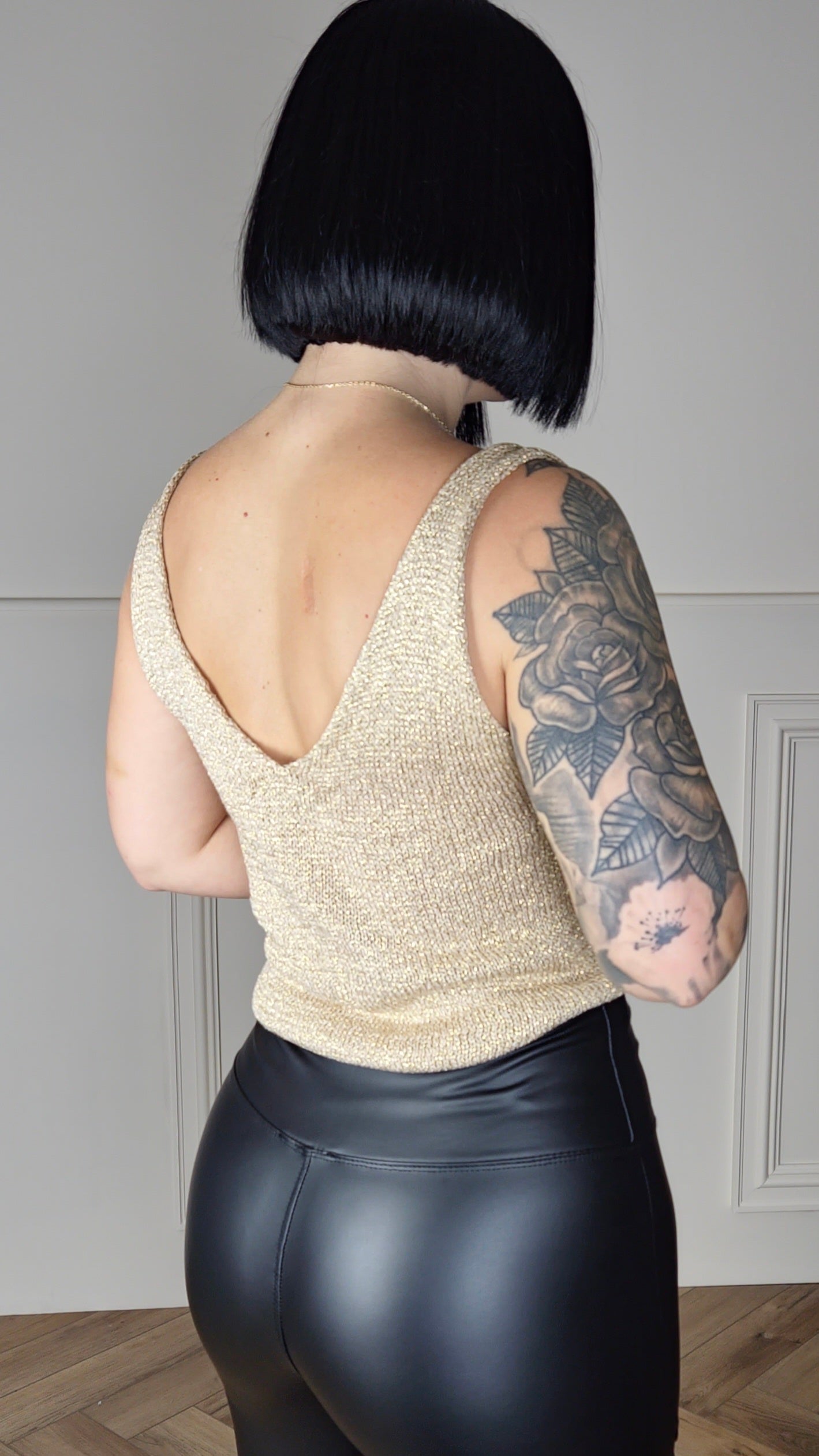 VERITY - Sleeveless Shimmer Short Vest Top