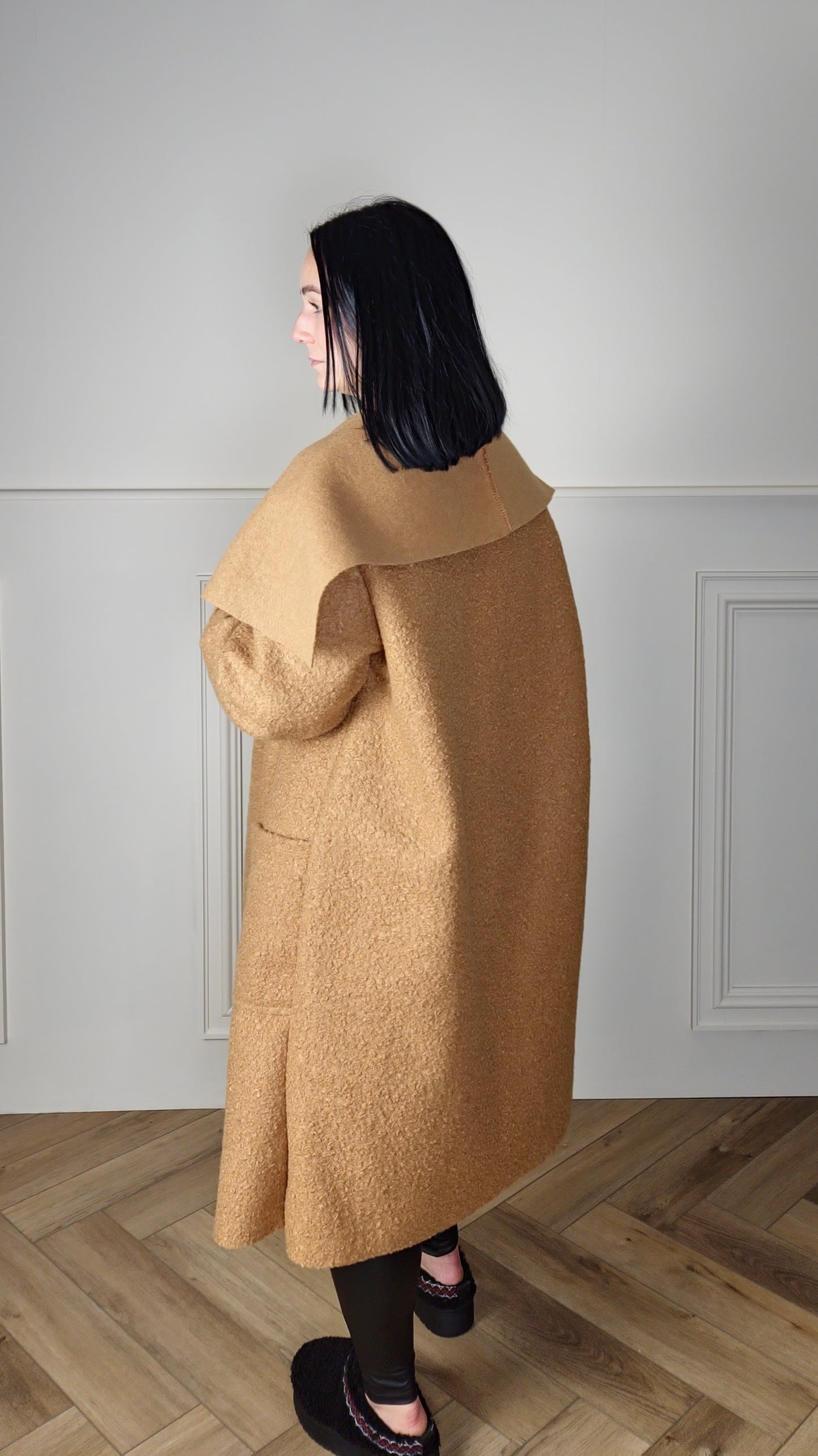 TINA - Oversized Waterfall Front Pocket Boucle Jacket (Curve)