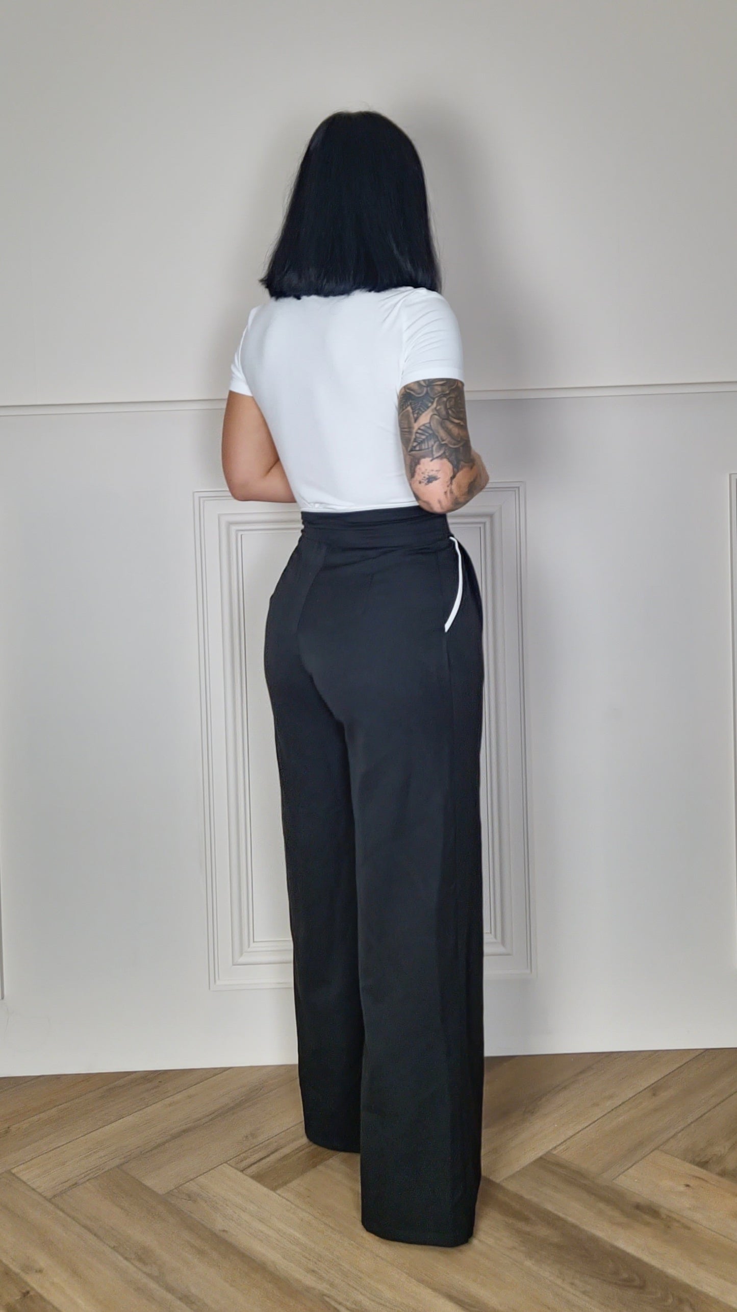 JENNA - High Waisted Trouser With White Trim Black