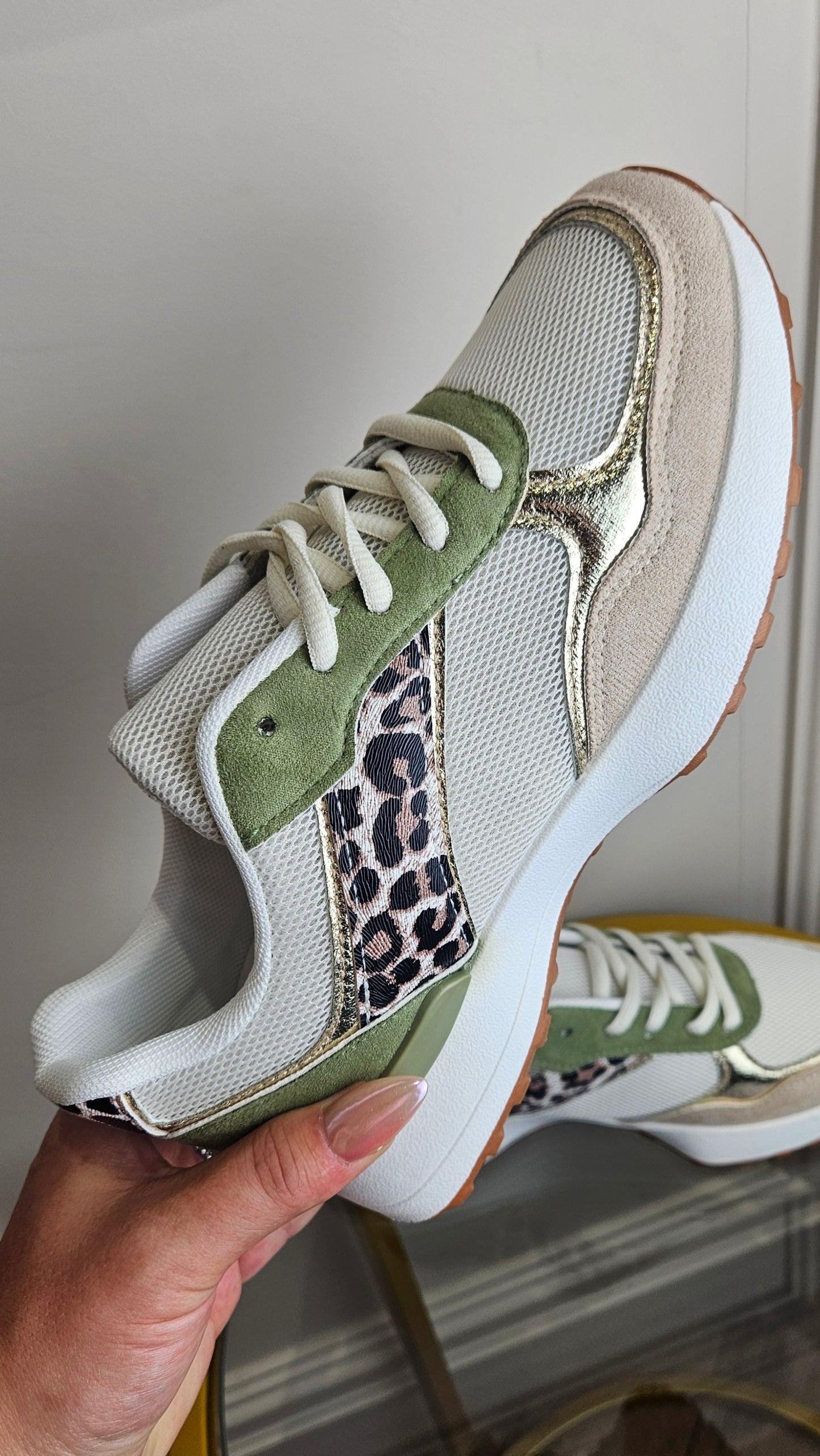 AINSLEY - Leopard Print Accent Trainers