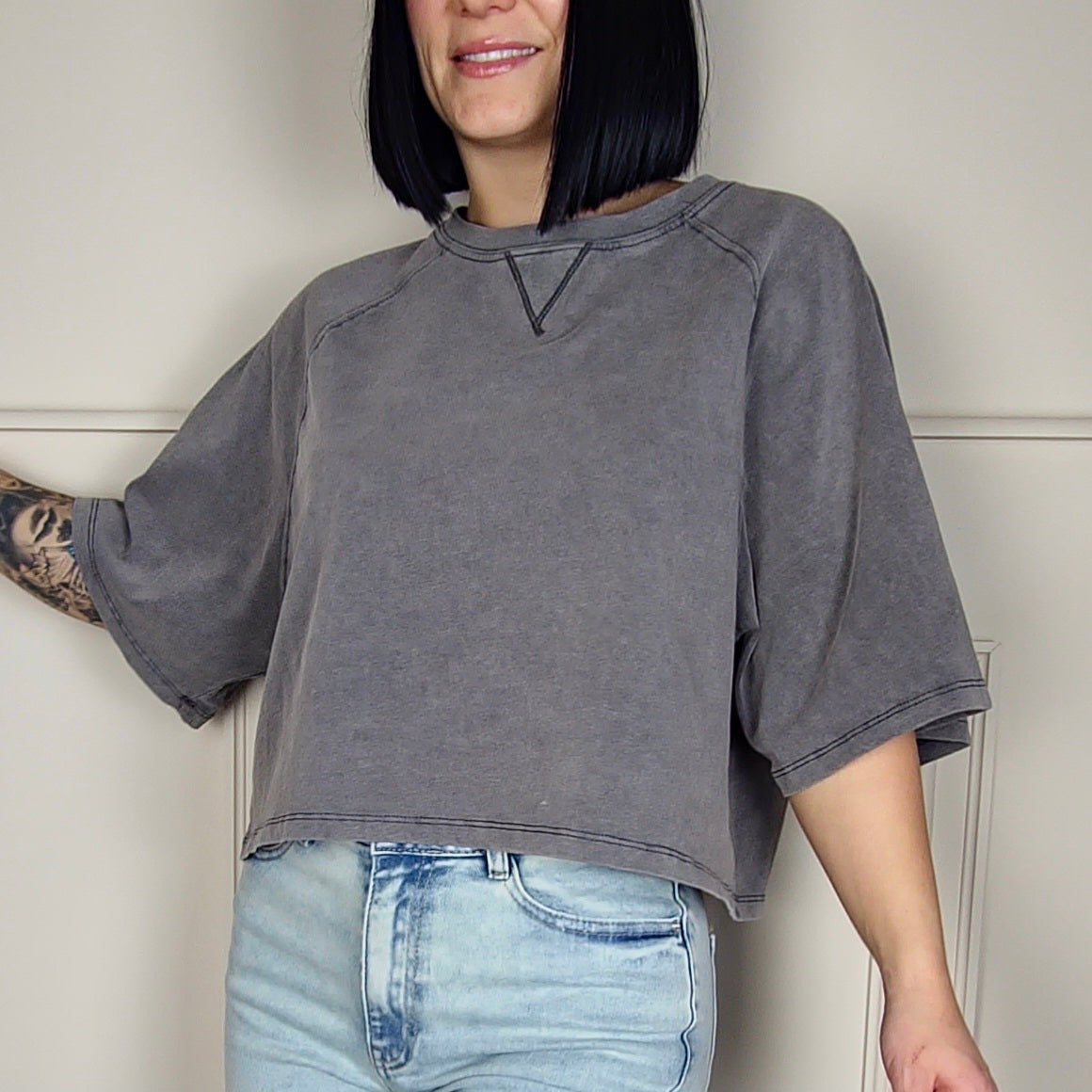 CHARLOTTE - Acid Wash Boxy T-Shirt Grey
