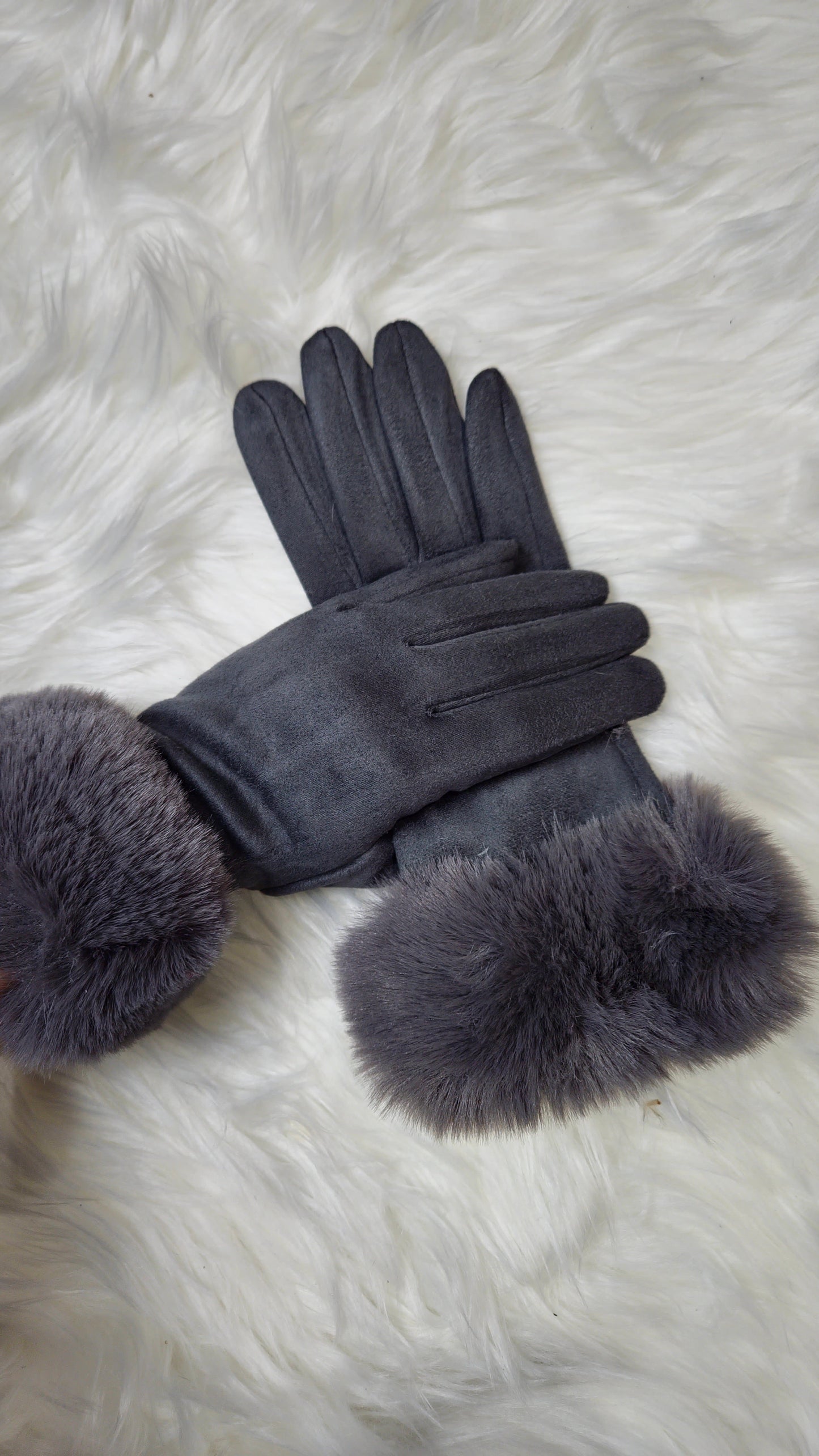 MACEY - Suedette Faux Fur Gloves Grey