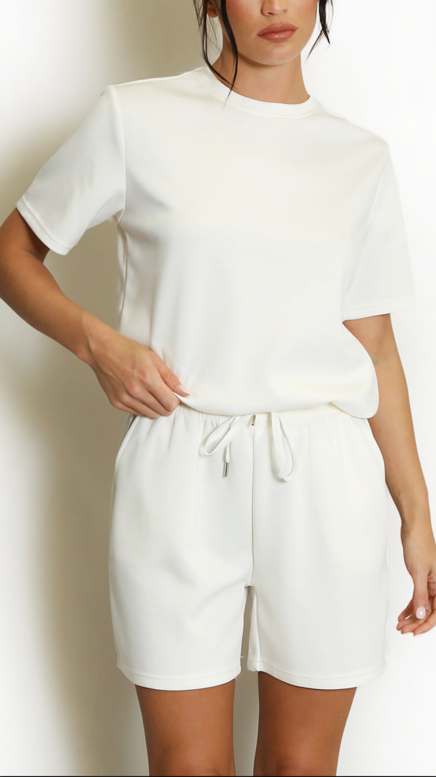 HOLLY - Basic Jersey Tee & Shorts Set Cream