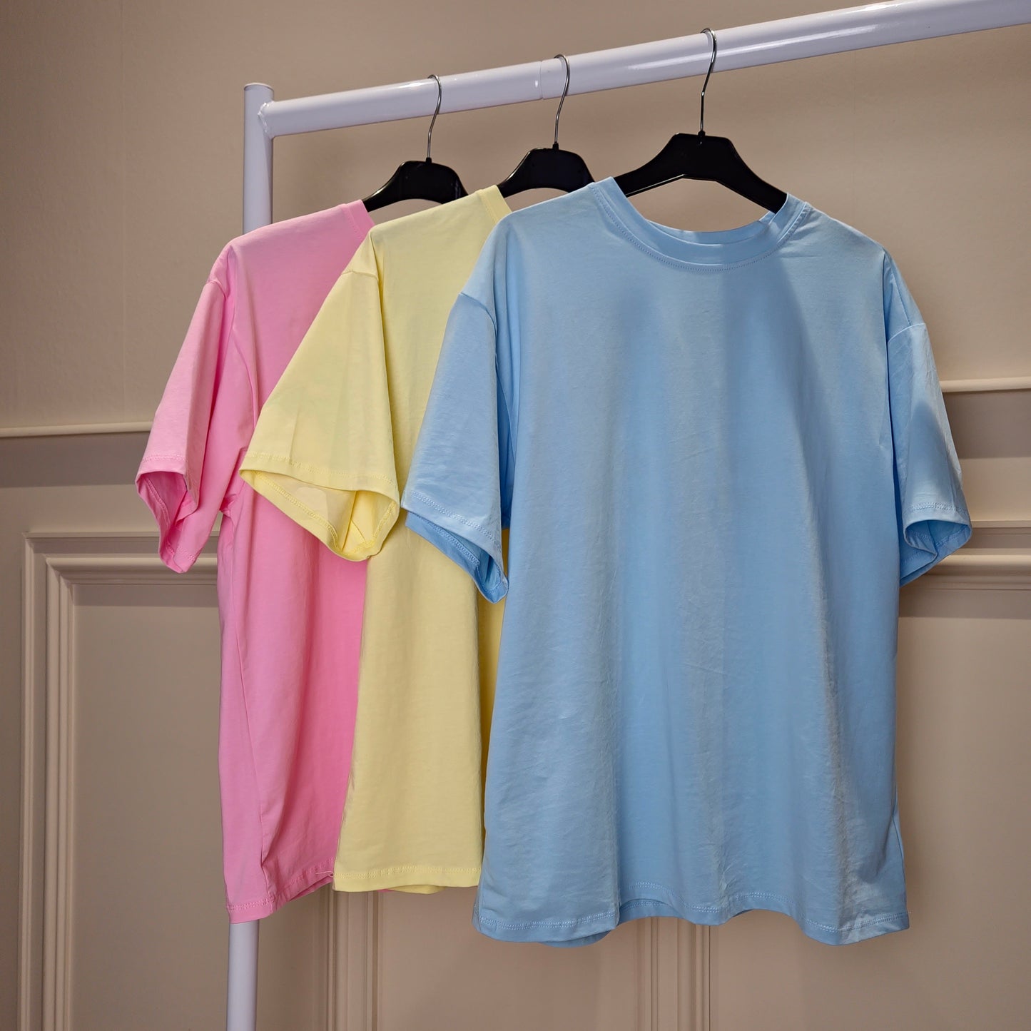 ARIA - New York Embossed Tee
