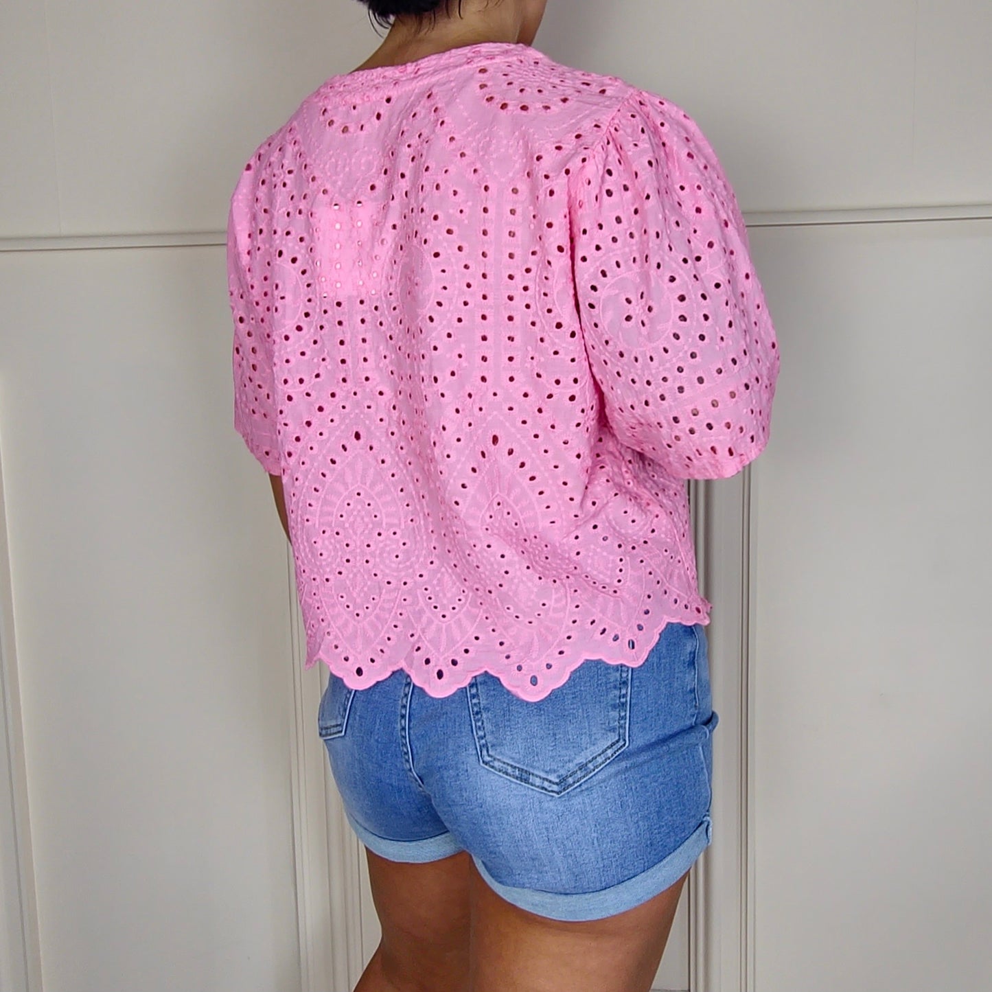 BELLE - Broderie Style Scallop Hem Tie Up Blouse Pink