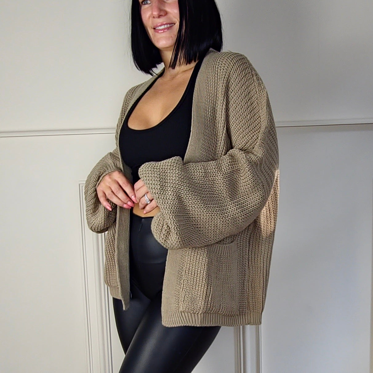 BELLA - Pocket Detail Knitted Cardigan