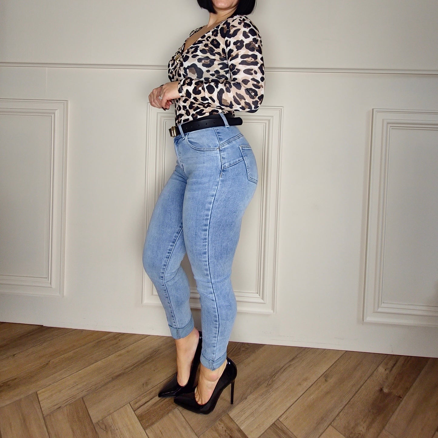 KALI - Leopard Gold Clasp Top