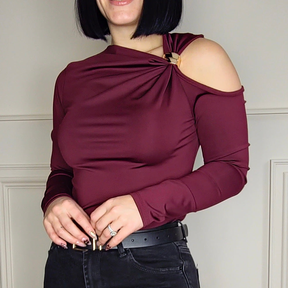 FARIA - Gold Clasp Cold Shoulder Style Top Wine