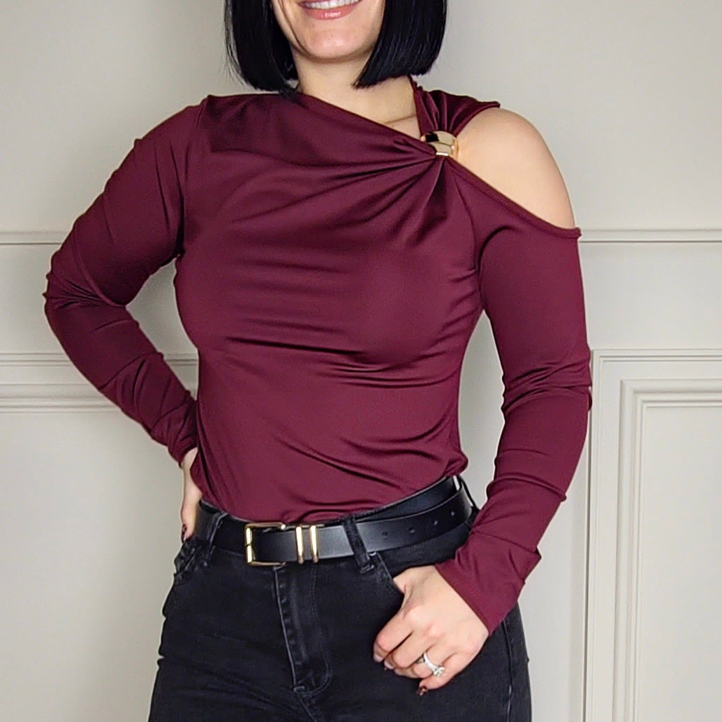FARIA - Gold Clasp Cold Shoulder Style Top Wine