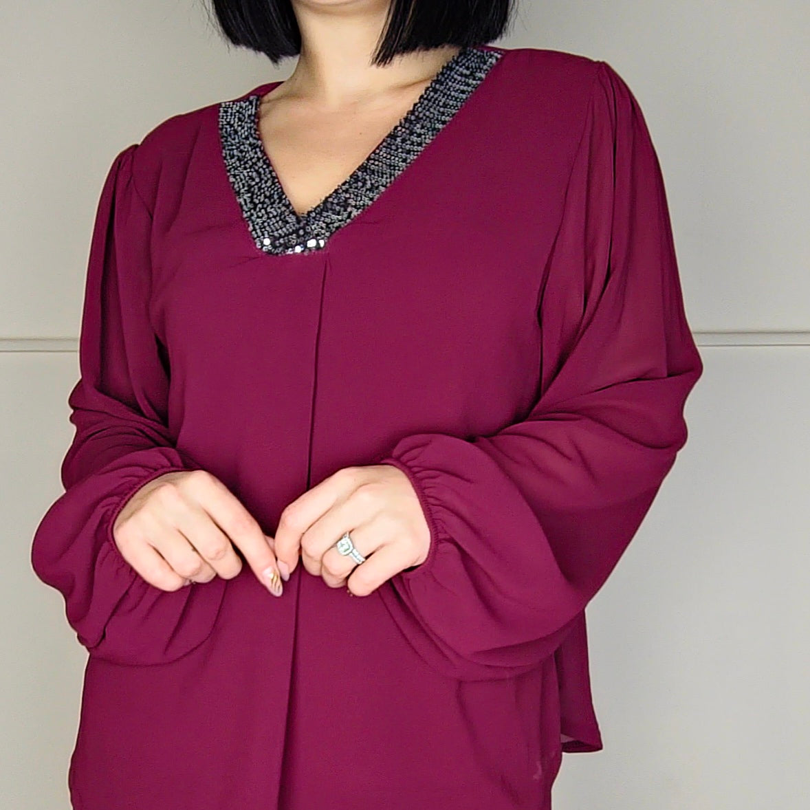 SURI - Sequin V Neck Blouse Wine