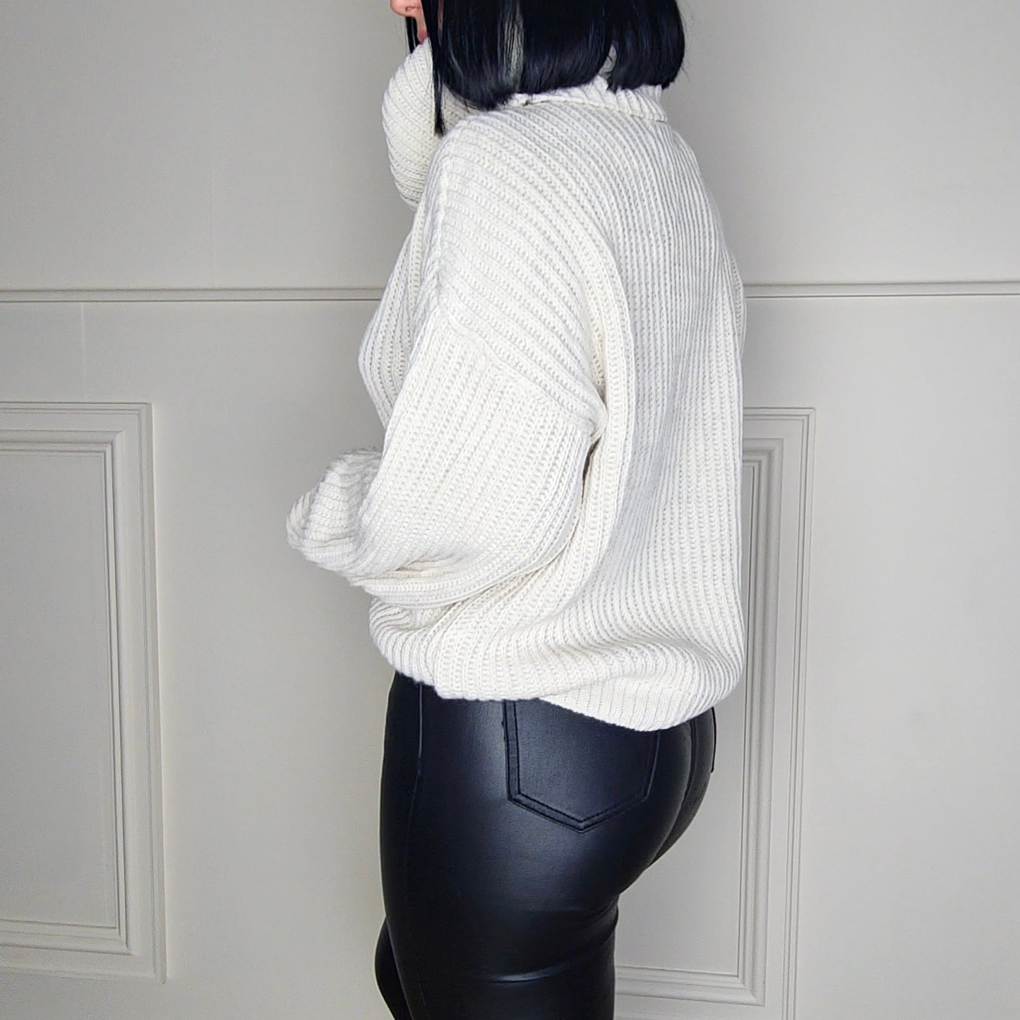 SILVIA - Oversized Turtle Neck Jumper