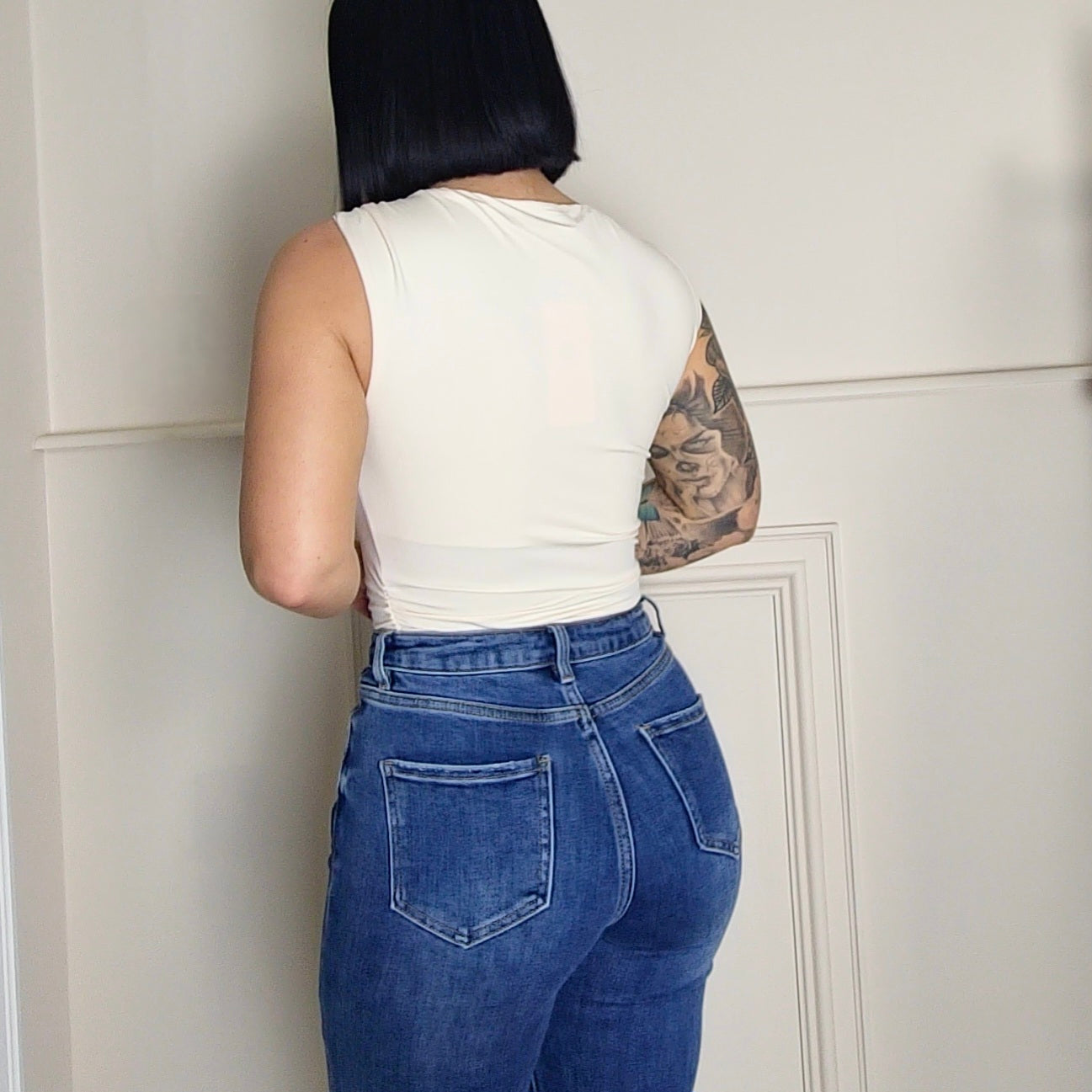 PIA - Sleeveless Top With Shoulder Buckle