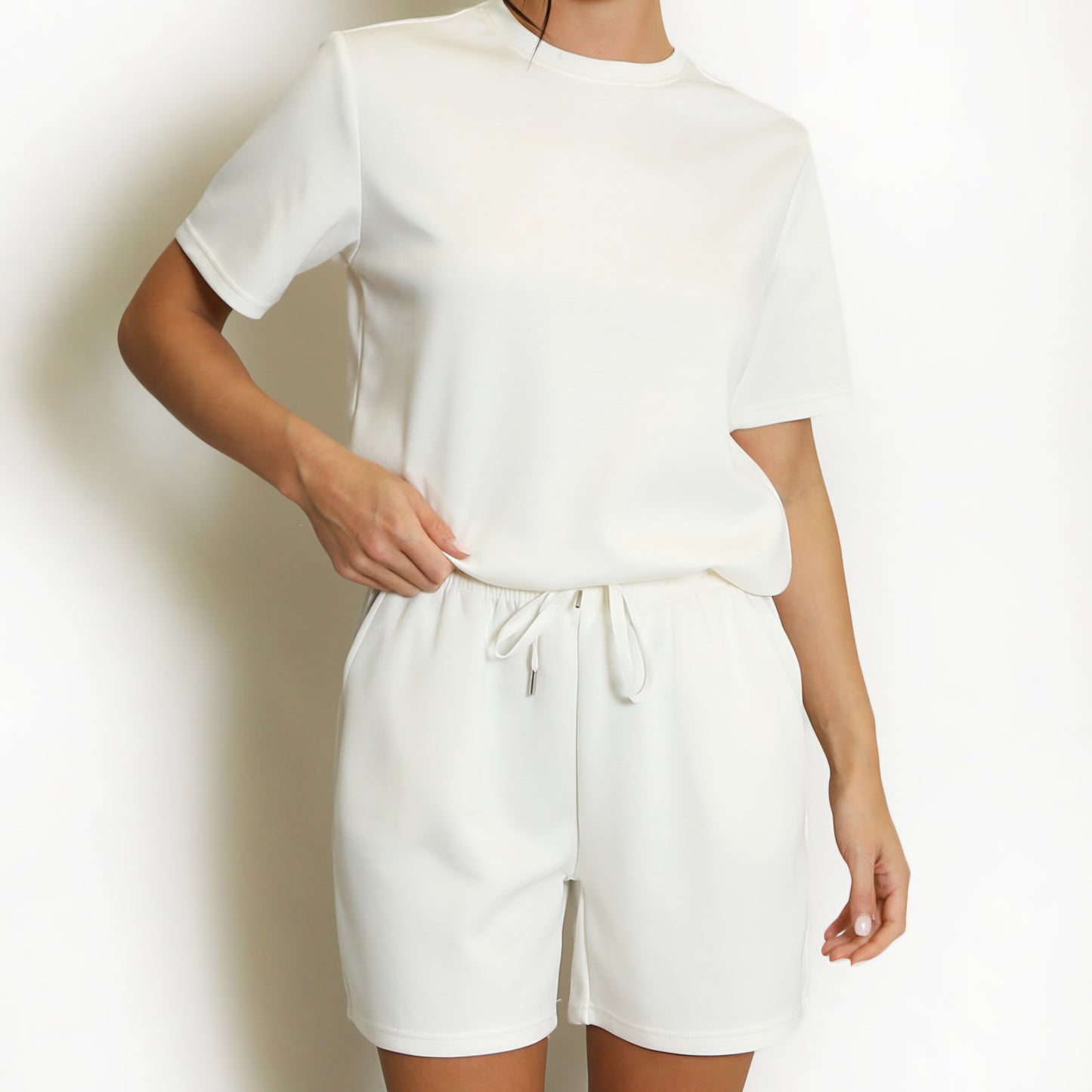 HOLLY - Basic Jersey Tee & Shorts Set Cream