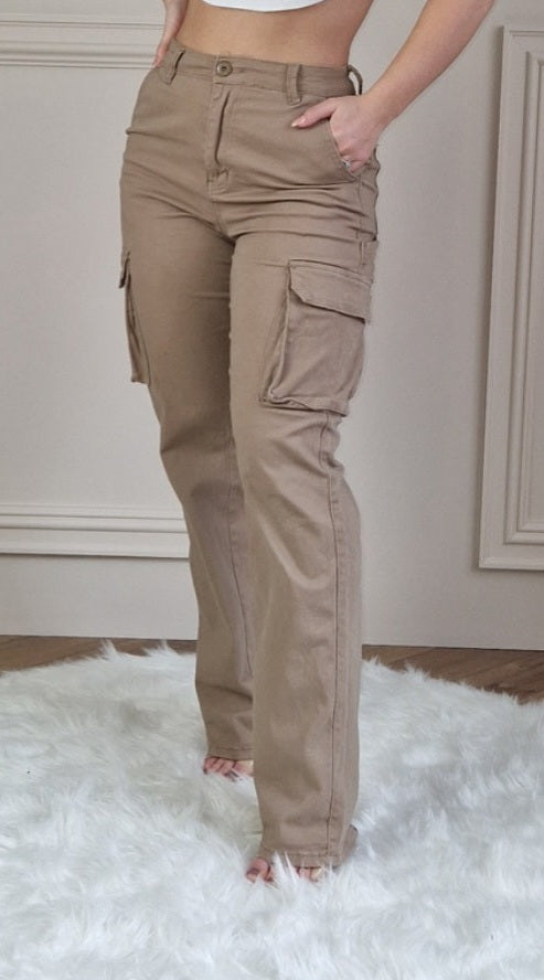 HARLOW - Straight Leg Cargos Beige