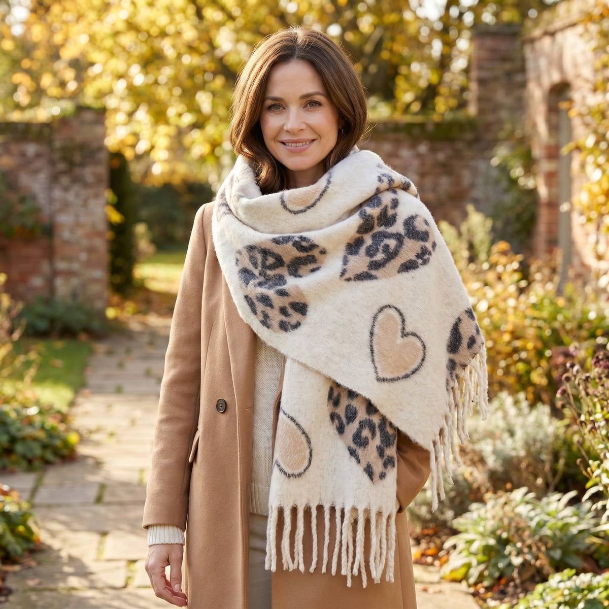 WILLOW - Cream Animal Print Blanket Scarf