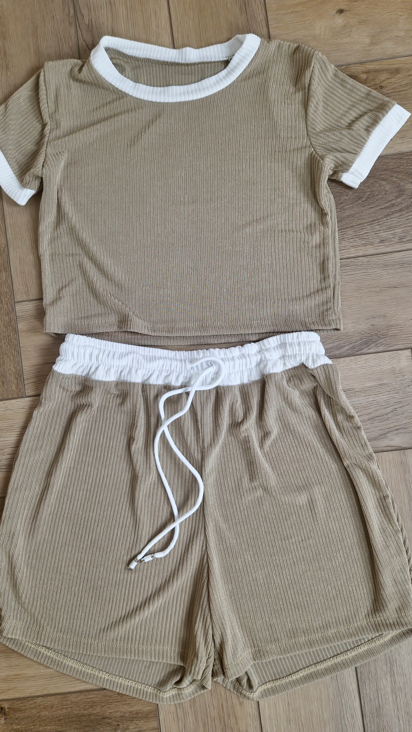 CODY - Contrast Ribbed Top & Short Set Taupe