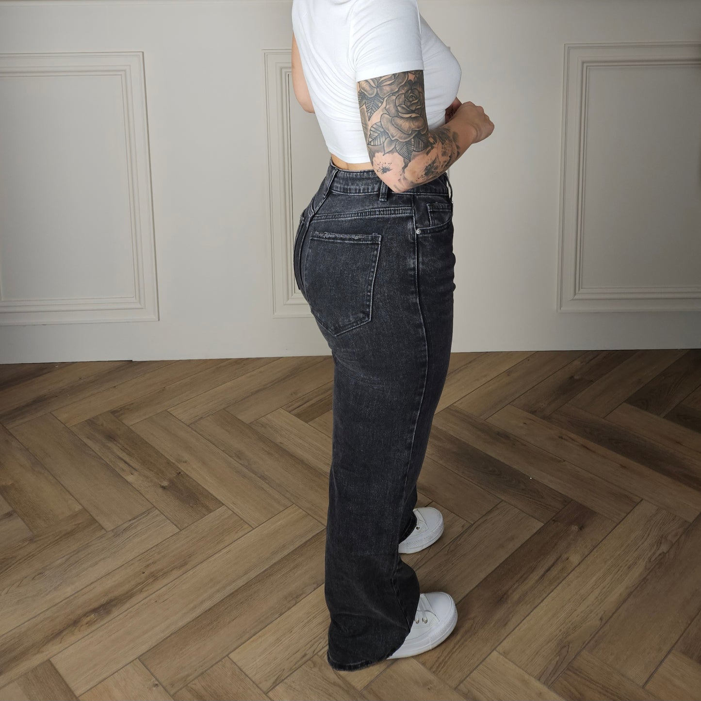 FARRAH - Washed Black Loose Straight Leg Jeans
