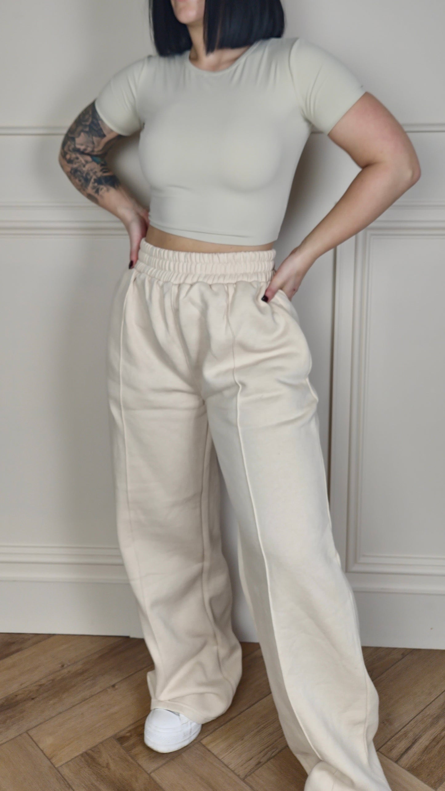 CHARLOTTE - Wide Leg Jogger