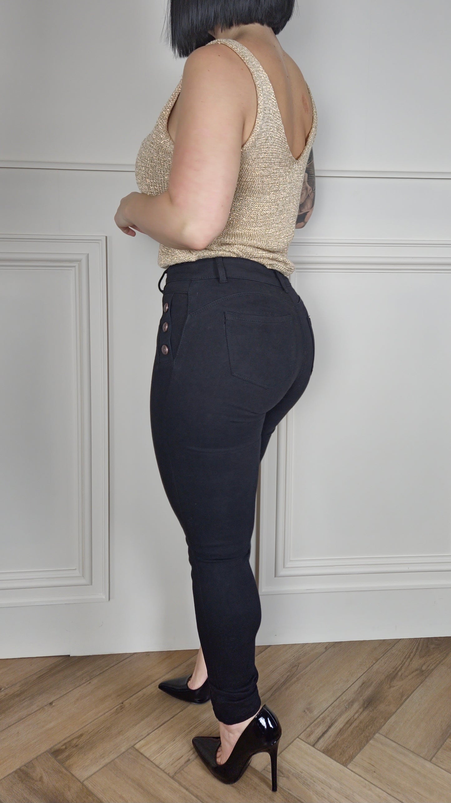 FLEUR - Button Detail Push Up Skinny Stretch Jeans