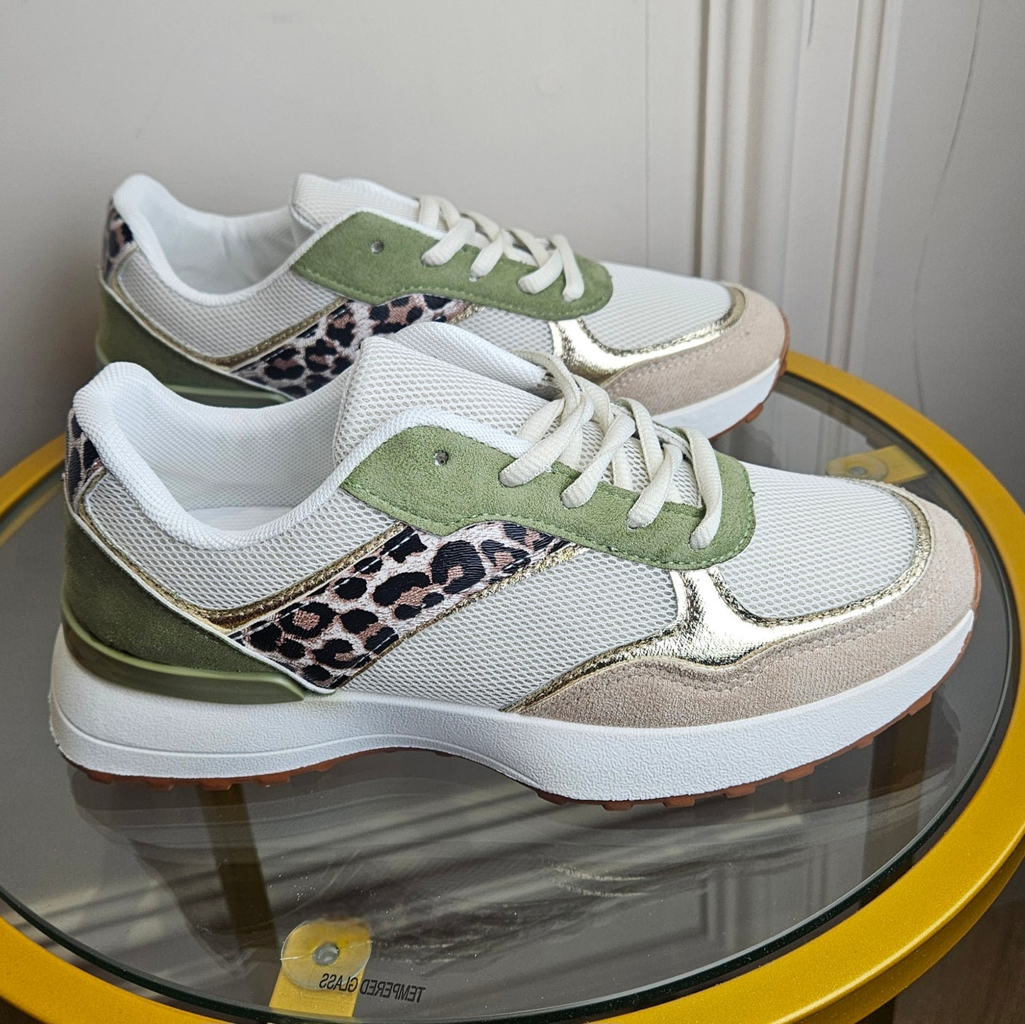 AINSLEY - Leopard Print Accent Trainers
