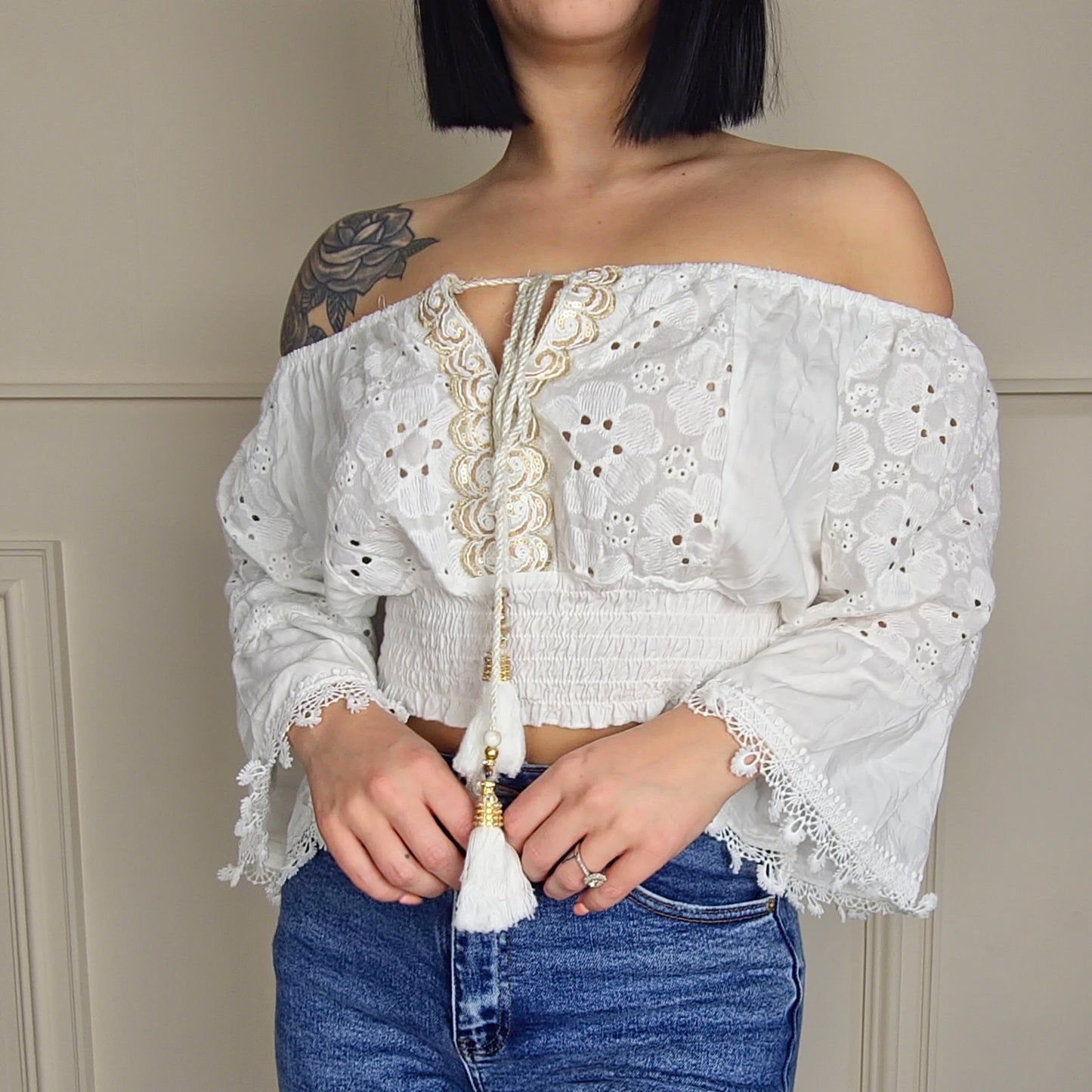 CYNTHIA - Embroiderey Anglaise Gypsy Crop Top