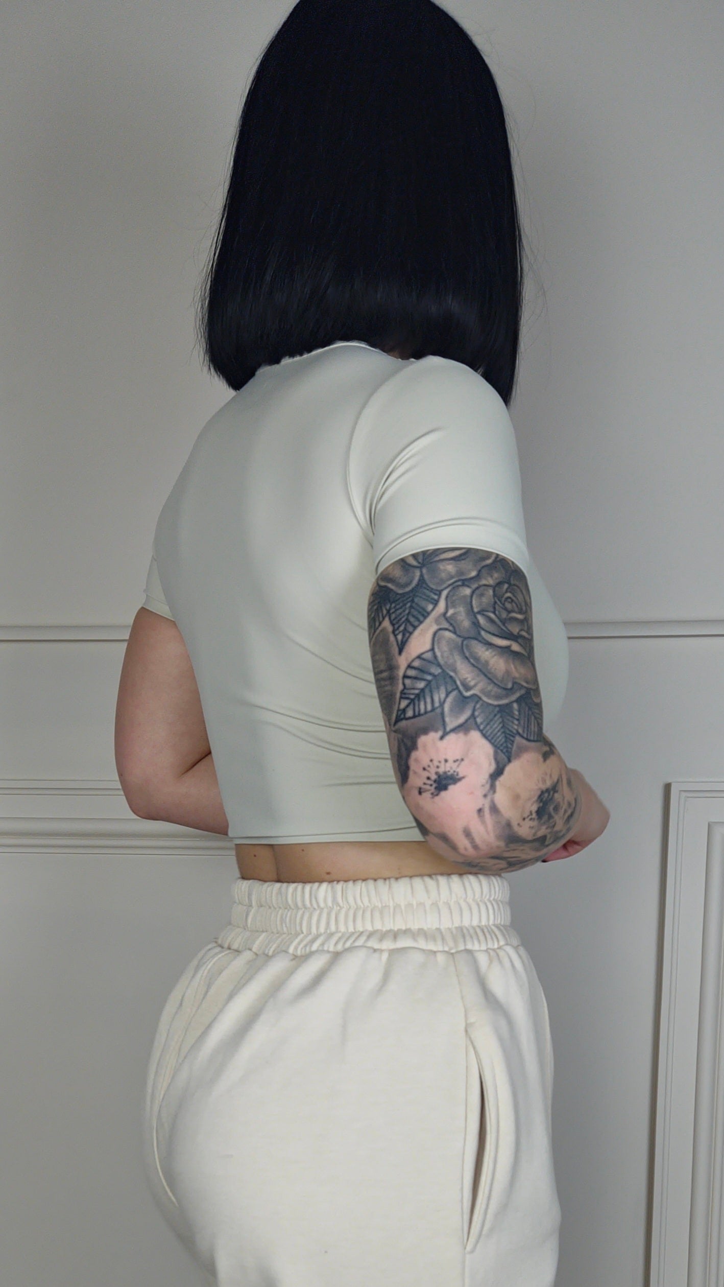 LUCIA - Crew Neck Crop Top Beige
