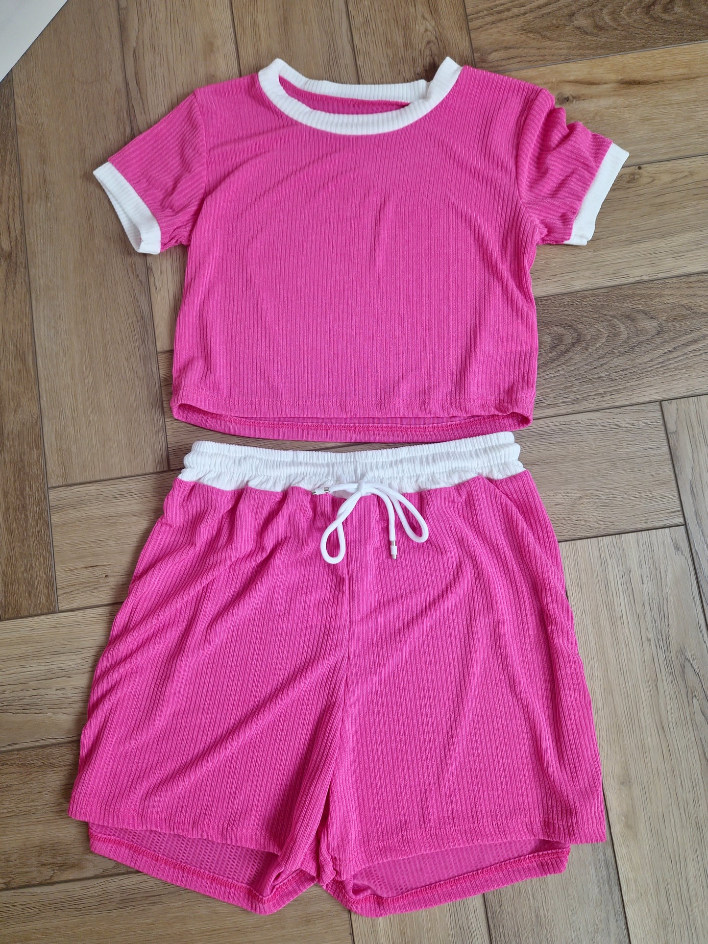 CODY - Contrast Ribbed Top & Short Set Hot Pink