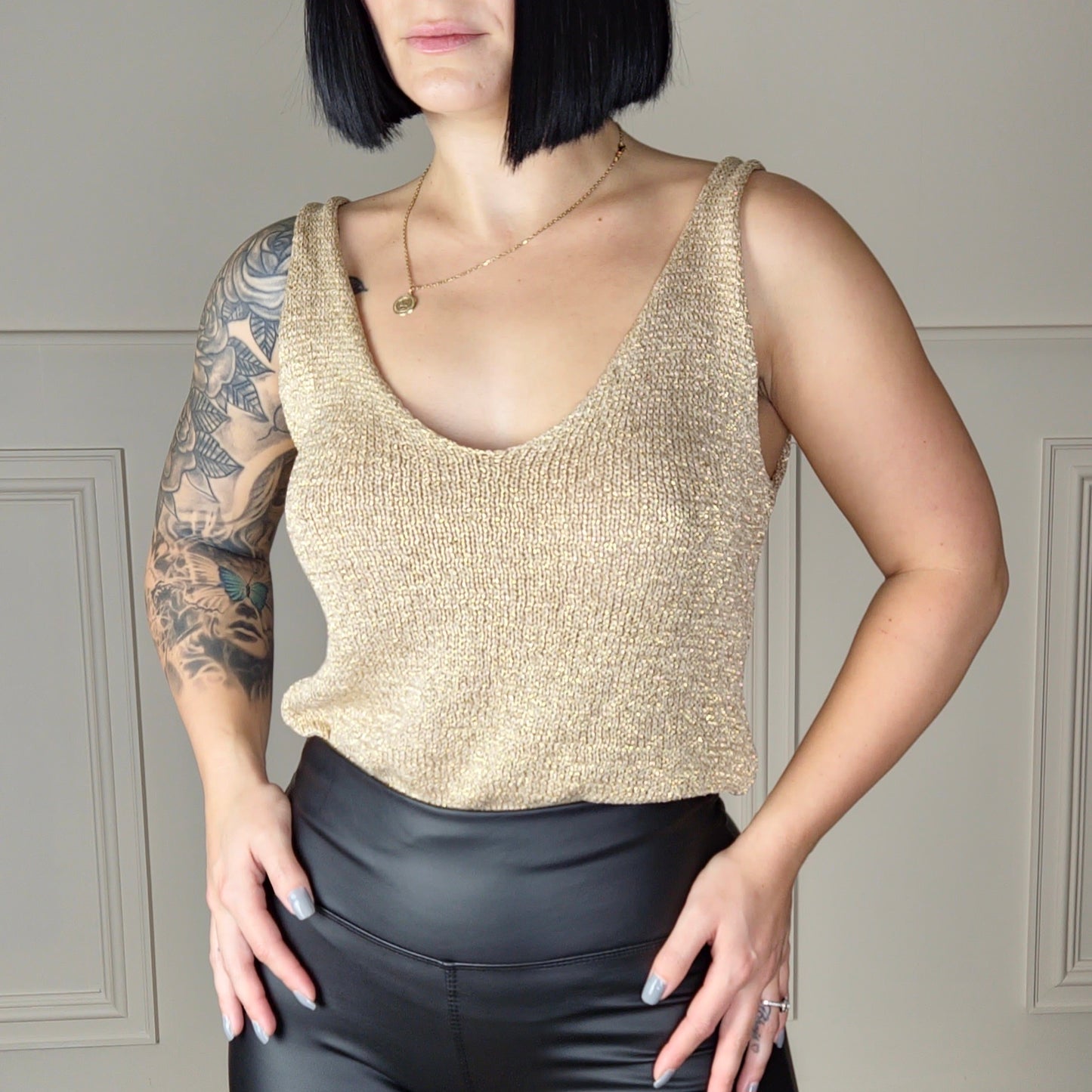 VERITY - Sleeveless Shimmer Short Vest Top