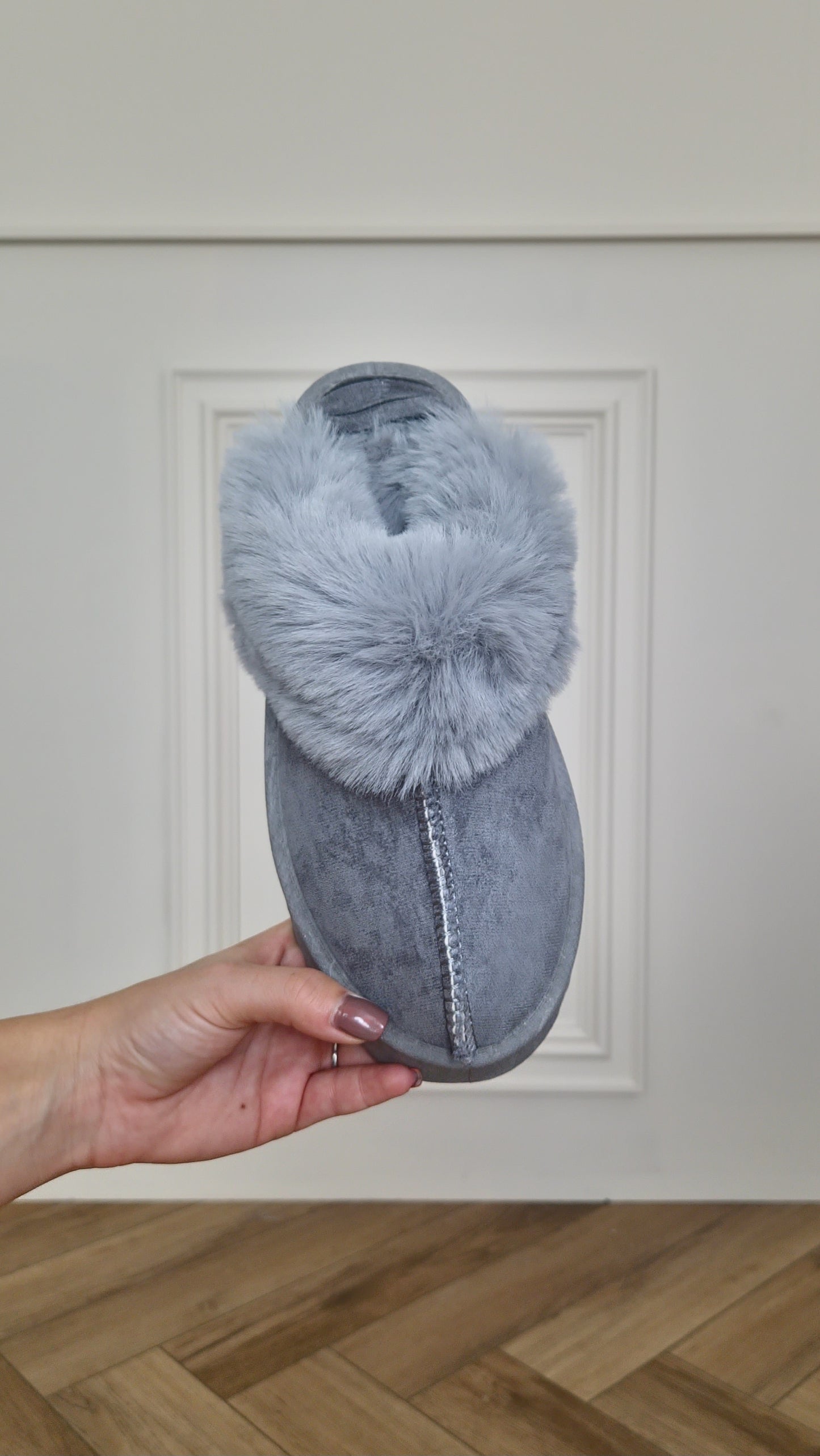 BELLA - Faux Fur Slippers Grey