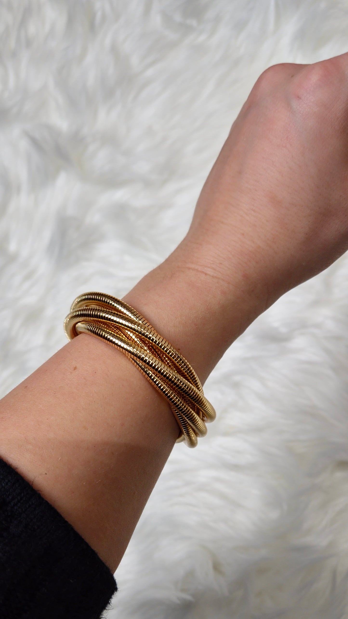 PRIYA - Twisted Layered Bracelet Gold