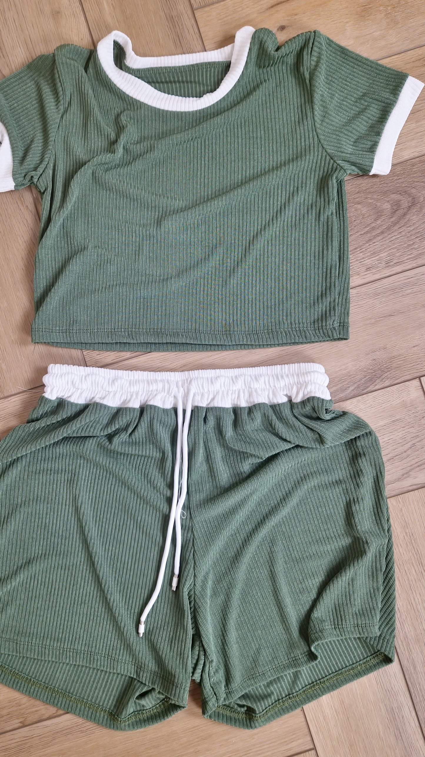 CODY - Contrast Ribbed Top & Short Set Khaki